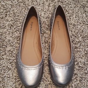 Frye & co Silver flats